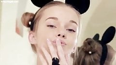Minnie Mouse, Cam Girl