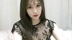 Big-eyed and big-eyed sister model and colorist live sex