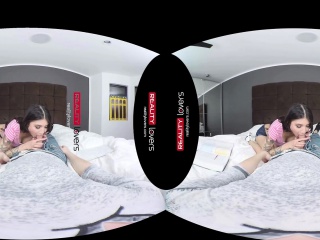 RealityLovers VR – Asian Teen Brenna Sparks