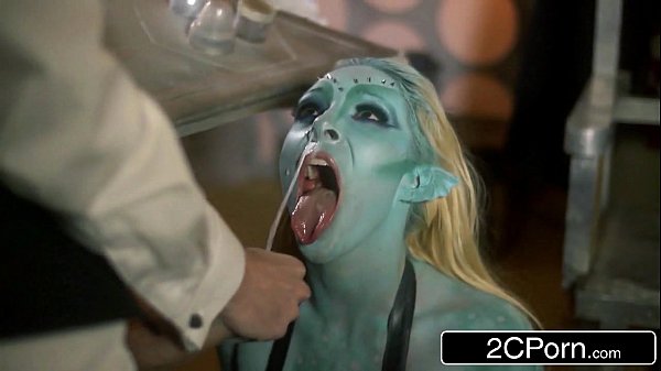 Doctor Who Fucks Sexy Mutant – Victoria Summers