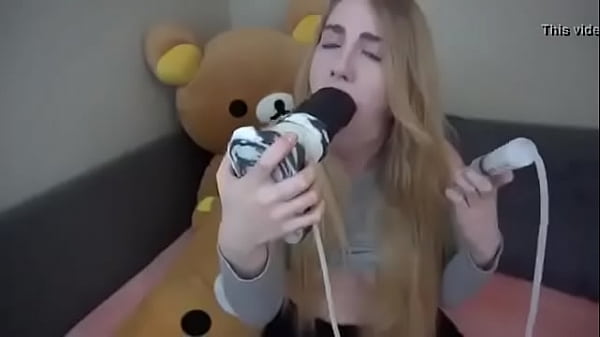 Monster Horse Dildo deep throat