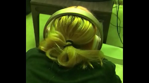 Petite redhead fucked while playing apex @starfoxxx93