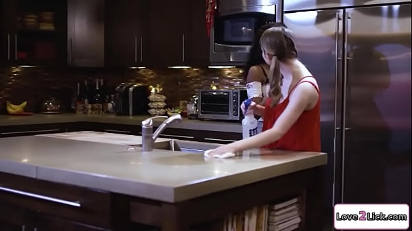 Petite alien licks a busty blondes pussy