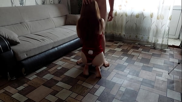 Bunny blowjob excites guy (cosplay)