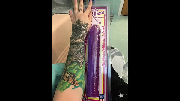 Liz Vicious In “My Purple Monster”