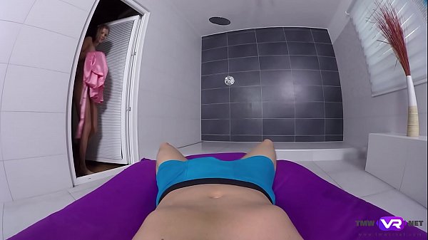 Tmw VR net – Sarah Kay -TWISTED SHOWER GAME AT TMWVRNET